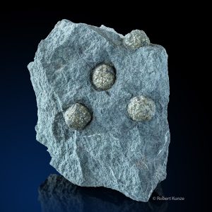 Pyrite – Ronneburg (GER) Ronneburg, Thuringia, Germany 9 x 8,5 x 5,5 cm